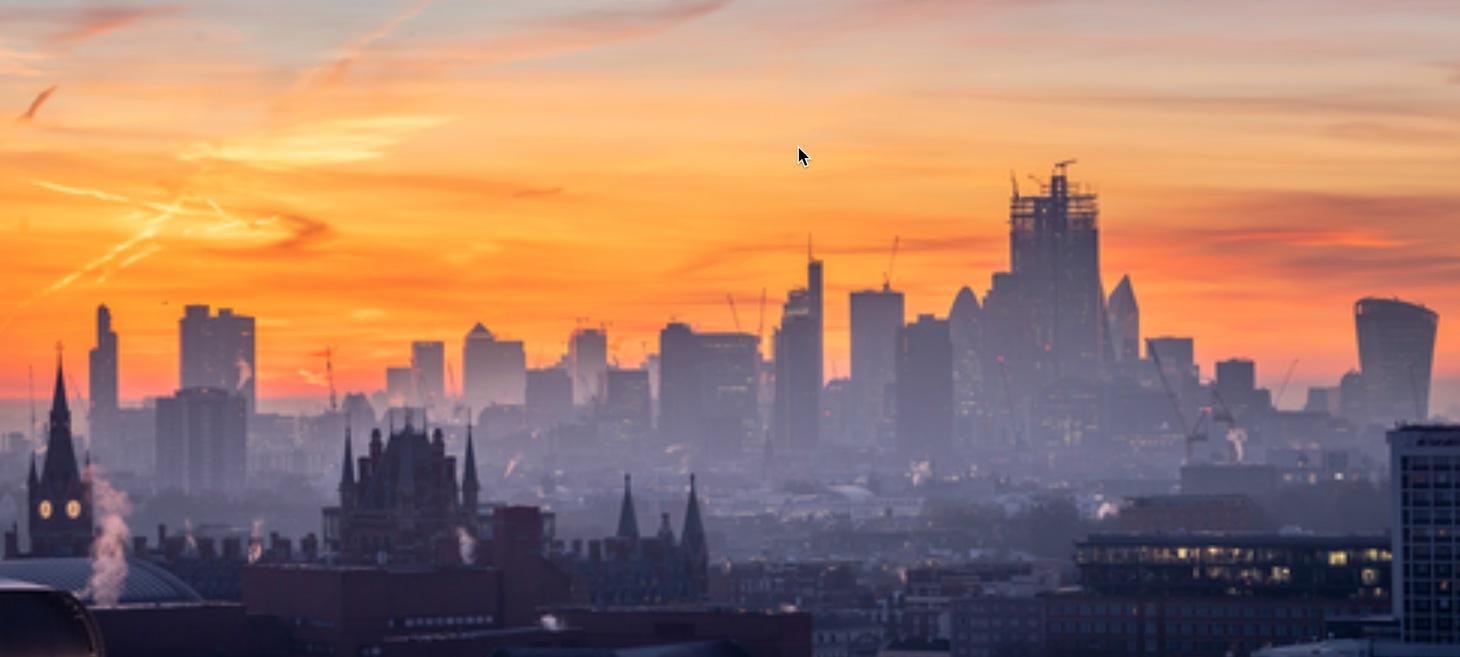 Poetics in The Work of Three Urban Photographers: Love for The Chaotic City from The Site of Urban Rooftops
